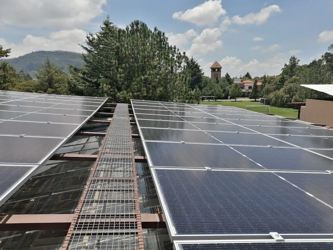 Sistema fotovoltaico industrial instalado por ABC Solar en Estado de México